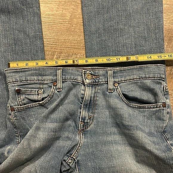 Levi’s 529 light blue curvy boot cut, distressed, straight leg jeans size 8 - Picture 6 of 11